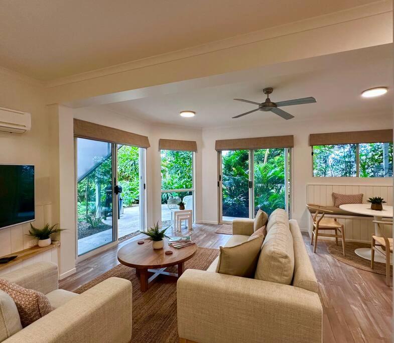 Sunrise Beach Holiday Apartment ภายนอก รูปภาพ