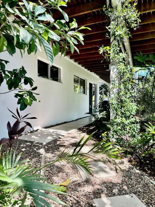 Sunrise Beach Holiday Apartment ภายนอก รูปภาพ
